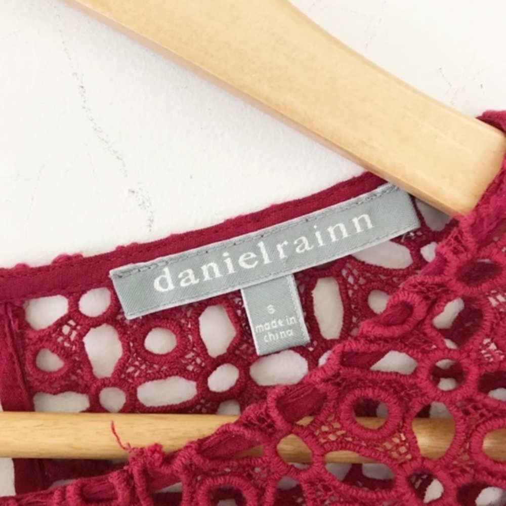 Daniel Rainn Lace Keyhole Long Sleeve Top A5 - Picture 8 of 8
